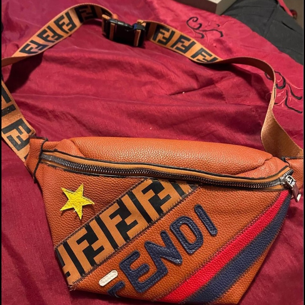 Fanny pack